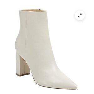 Mark Fisher White/Ivory Glorena Ankle Boots Sz 6.5